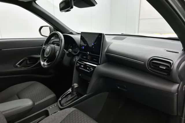 Toyota Yaris_Cross (2025) thumbnail 6