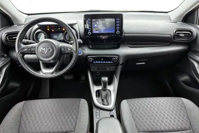 Toyota Yaris (2023) thumbnail 4