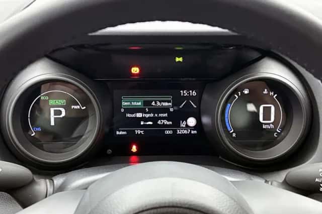 Toyota Yaris (2023) thumbnail 5