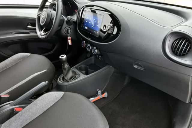 Toyota Aygo (2025) thumbnail 6