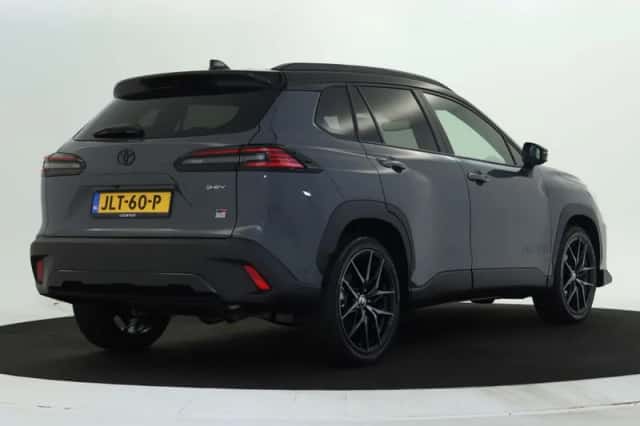 Toyota Corolla_Cross (2025) thumbnail 2