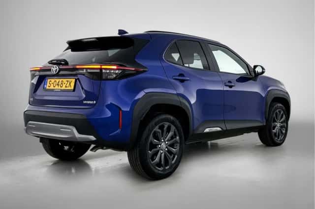 Toyota Yaris_Cross (2023) thumbnail 2