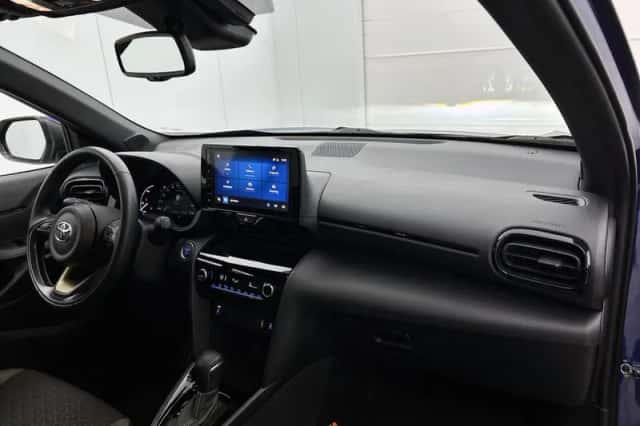 Toyota Yaris_Cross (2023) thumbnail 6