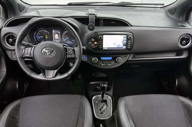 Toyota Yaris (2020) thumbnail 4