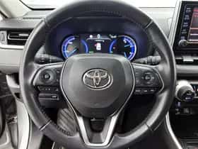 Toyota RAV4 (2021) thumbnail 17