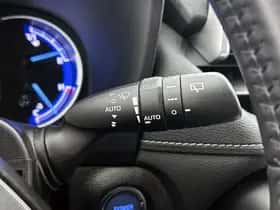 Toyota RAV4 (2021) thumbnail 25