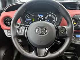 Toyota Yaris (2019) thumbnail 17