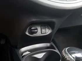 Toyota Yaris (2019) thumbnail 24