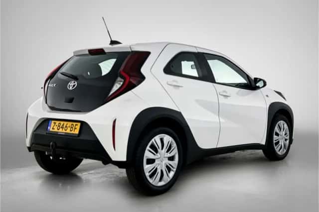 Toyota Aygo (2024) thumbnail 2