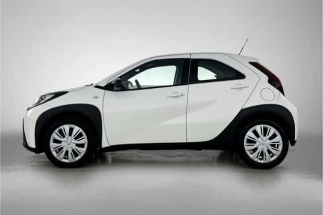 Toyota Aygo (2024) thumbnail 3