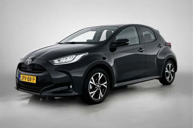 Toyota Yaris (2025) thumbnail 1