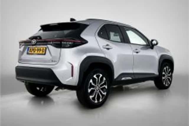 Toyota Yaris_Cross (2025) thumbnail 3