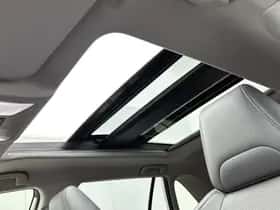 Toyota RAV4 (2023) thumbnail 4