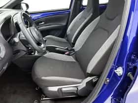 Toyota Aygo (2024) thumbnail 15