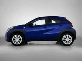 Toyota Aygo (2024) thumbnail 3