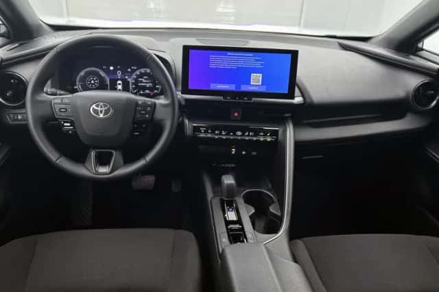Toyota C-HR (2025) thumbnail 4