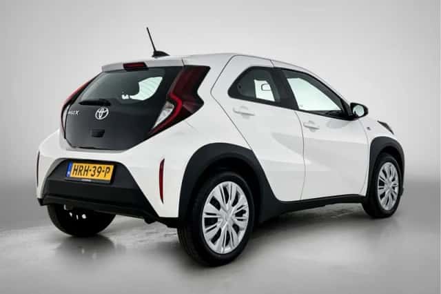 Toyota Aygo (2025) thumbnail 2