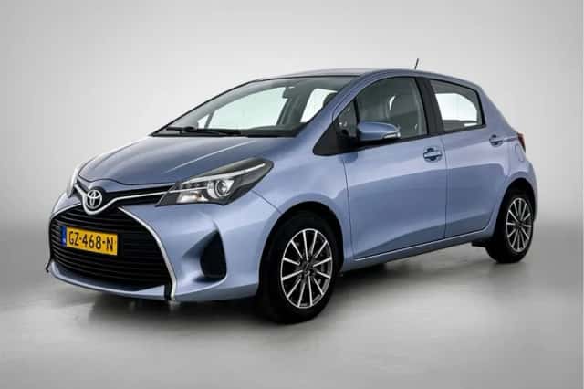 Toyota Yaris (2015) thumbnail 1