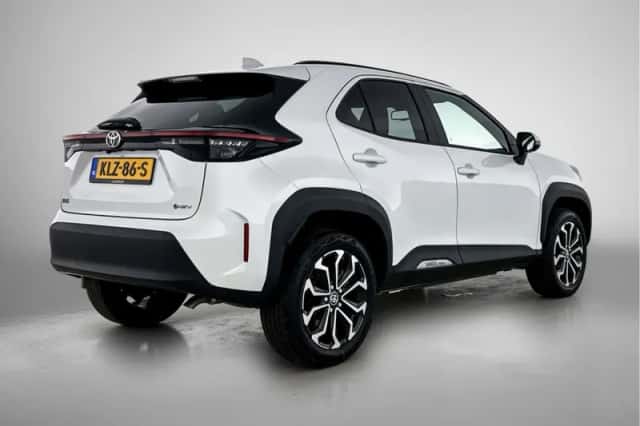Toyota Yaris_Cross (2025) thumbnail 2