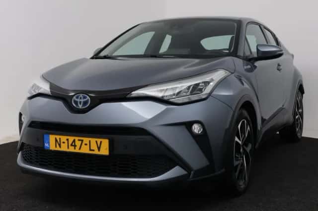 Toyota C-HR (2021) thumbnail 1