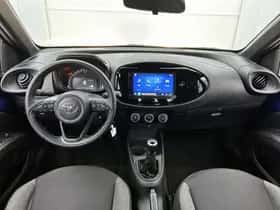 Toyota Aygo (2024) thumbnail 4