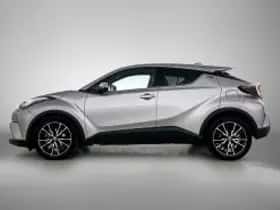 Toyota C-HR (2018) thumbnail 4