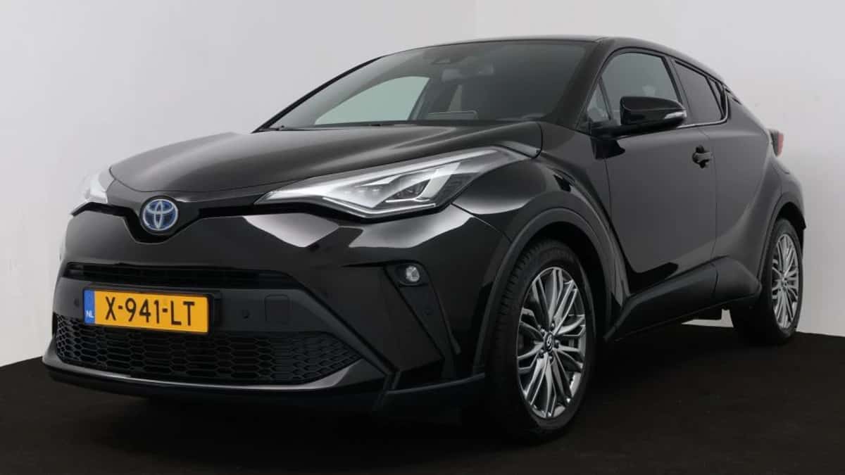 Toyota C-HR (2023) — foto 1