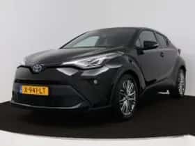 Toyota C-HR (2023) thumbnail 2