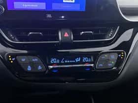 Toyota C-HR (2023) thumbnail 11