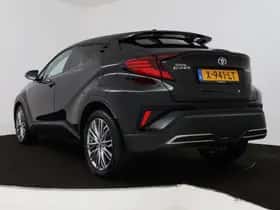 Toyota C-HR (2023) thumbnail 16