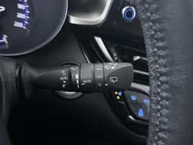 Toyota C-HR (2023) thumbnail 18