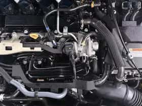 Toyota C-HR (2023) thumbnail 28