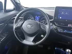 Toyota C-HR (2023) thumbnail 30