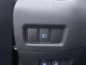 Toyota C-HR (2023) thumbnail 6