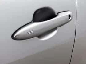 Toyota Yaris (2025) thumbnail 40