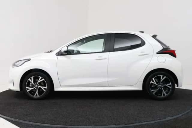 Toyota Yaris (2026) thumbnail 3