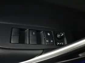 Toyota Corolla_Cross (2024) thumbnail 4