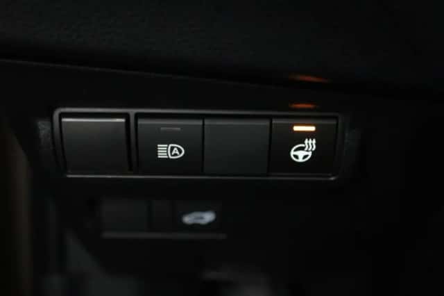 Toyota Corolla_Cross (2025) thumbnail 5