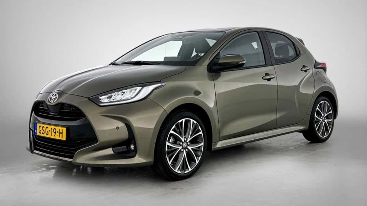 Toyota Yaris (2024) — foto 1