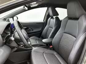Toyota Yaris (2024) thumbnail 15