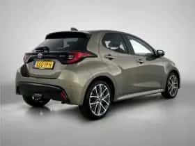 Toyota Yaris (2024) thumbnail 3