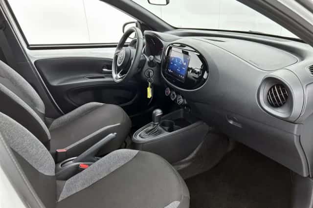 Toyota Aygo (2025) thumbnail 6