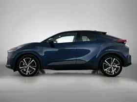 Toyota C-HR (2025) thumbnail 3