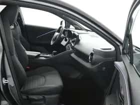 Toyota C-HR (2025) thumbnail 28