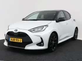 Toyota Yaris (2023) thumbnail 2