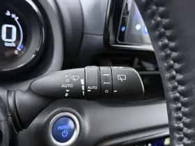 Toyota Yaris (2023) thumbnail 8