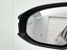 Toyota C-HR (2025) thumbnail 33