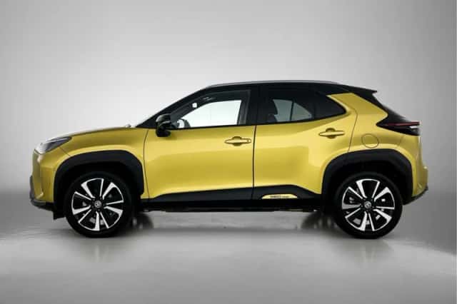 Toyota Yaris_Cross (2022) thumbnail 3