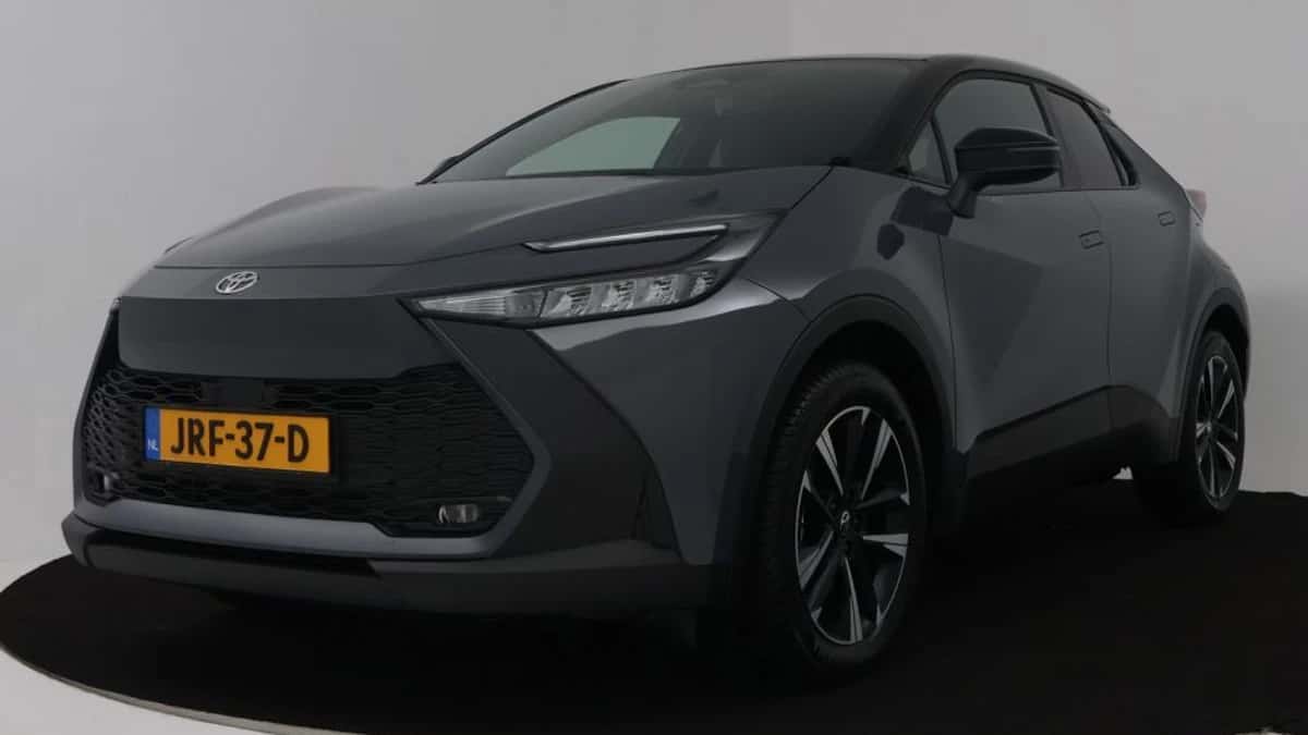 Toyota C-HR (2025) — foto 1