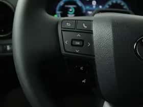 Toyota C-HR (2025) thumbnail 9
